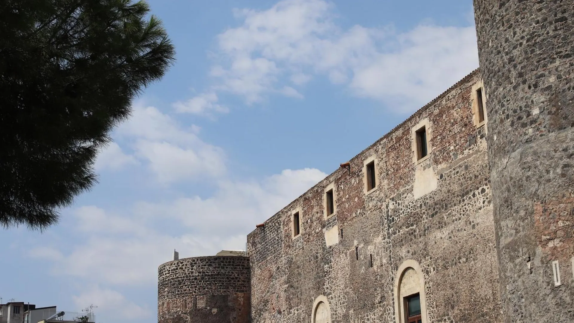Apartment Casa Sveva, Una Finestra Sulla Storia Catania Italy