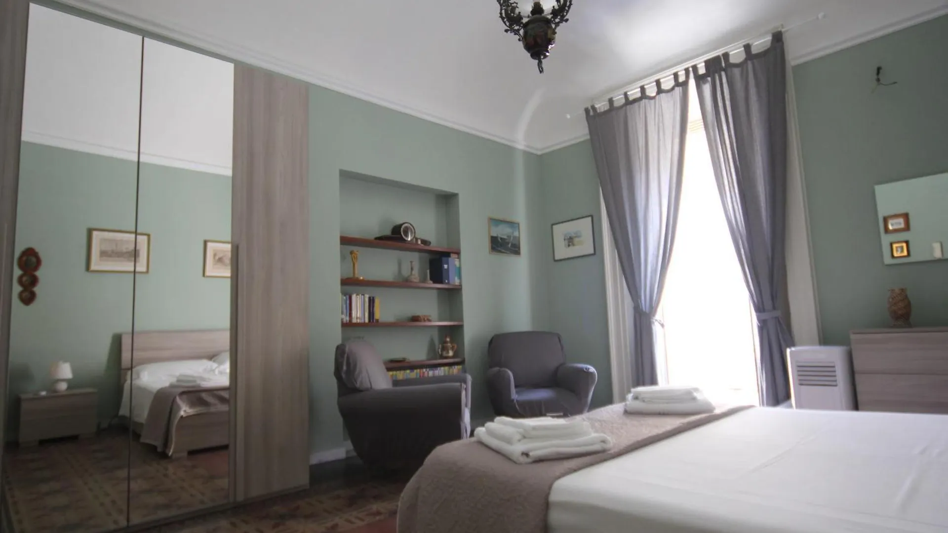 Casa Sveva, Una Finestra Sulla Storia Catania