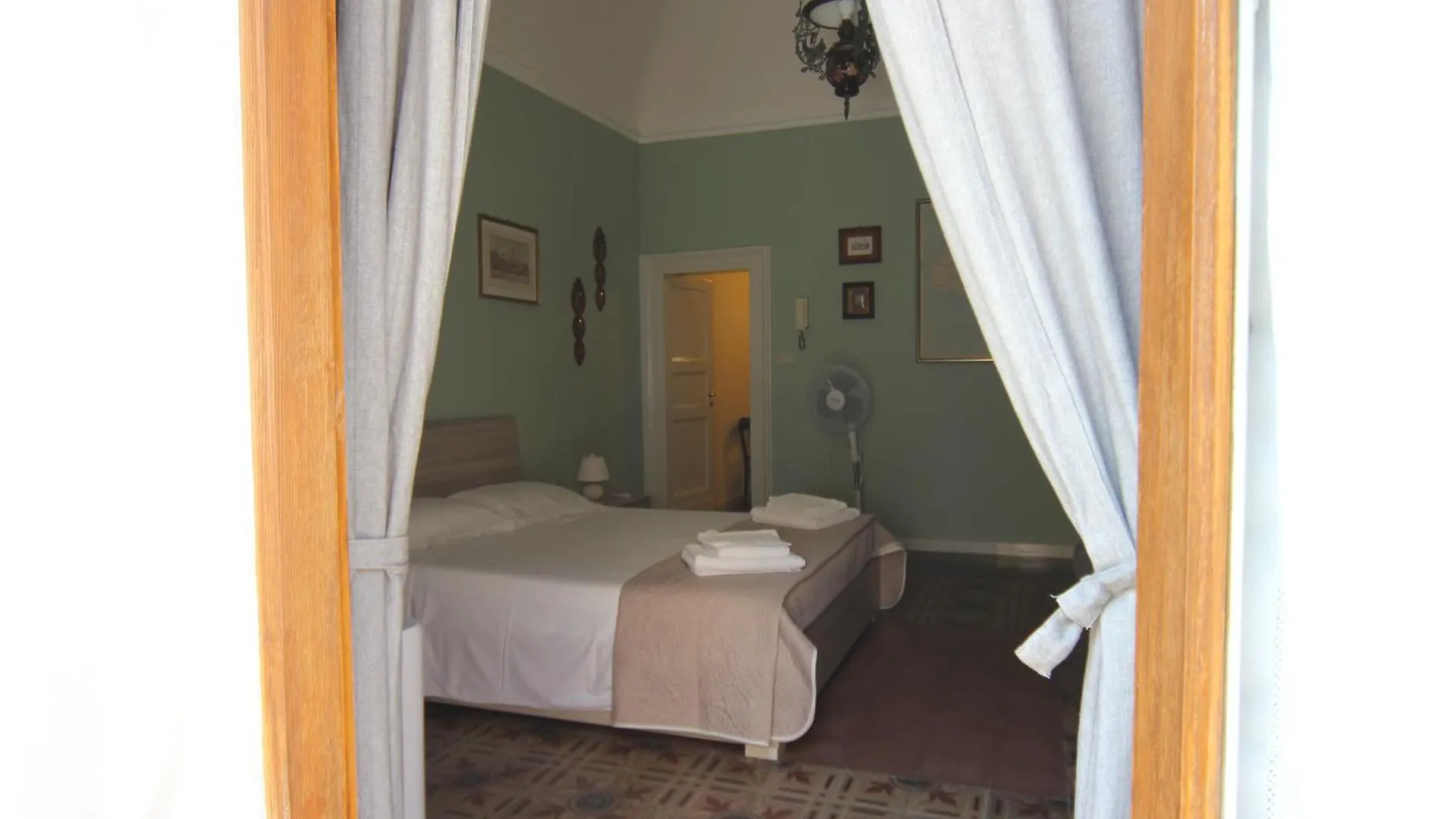 Casa Sveva, Una Finestra Sulla Storia Catania Apartment